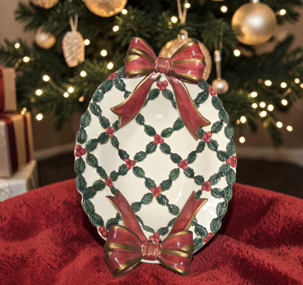 Fitz and Floyd Santa's List Collection Cranberry Server Dish Vintage Great Shape